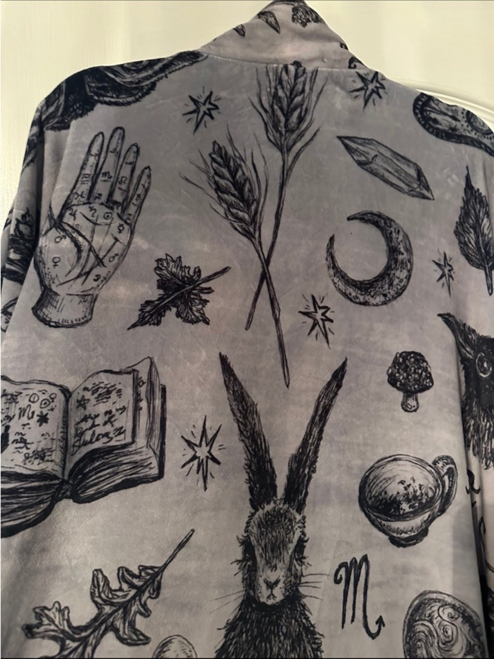 Brett Manning Art Witchy Musings Robe - Picture 9 of 11